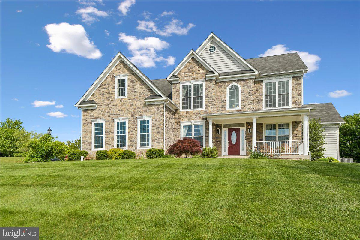 LAKESIDE FARMS - Residential