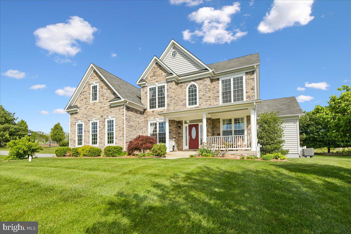 LAKESIDE FARMS - Residential