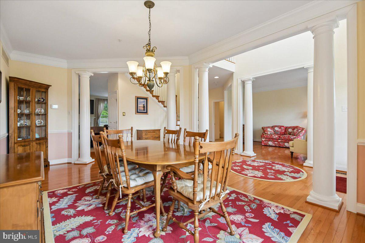 LAKESIDE FARMS - Residential