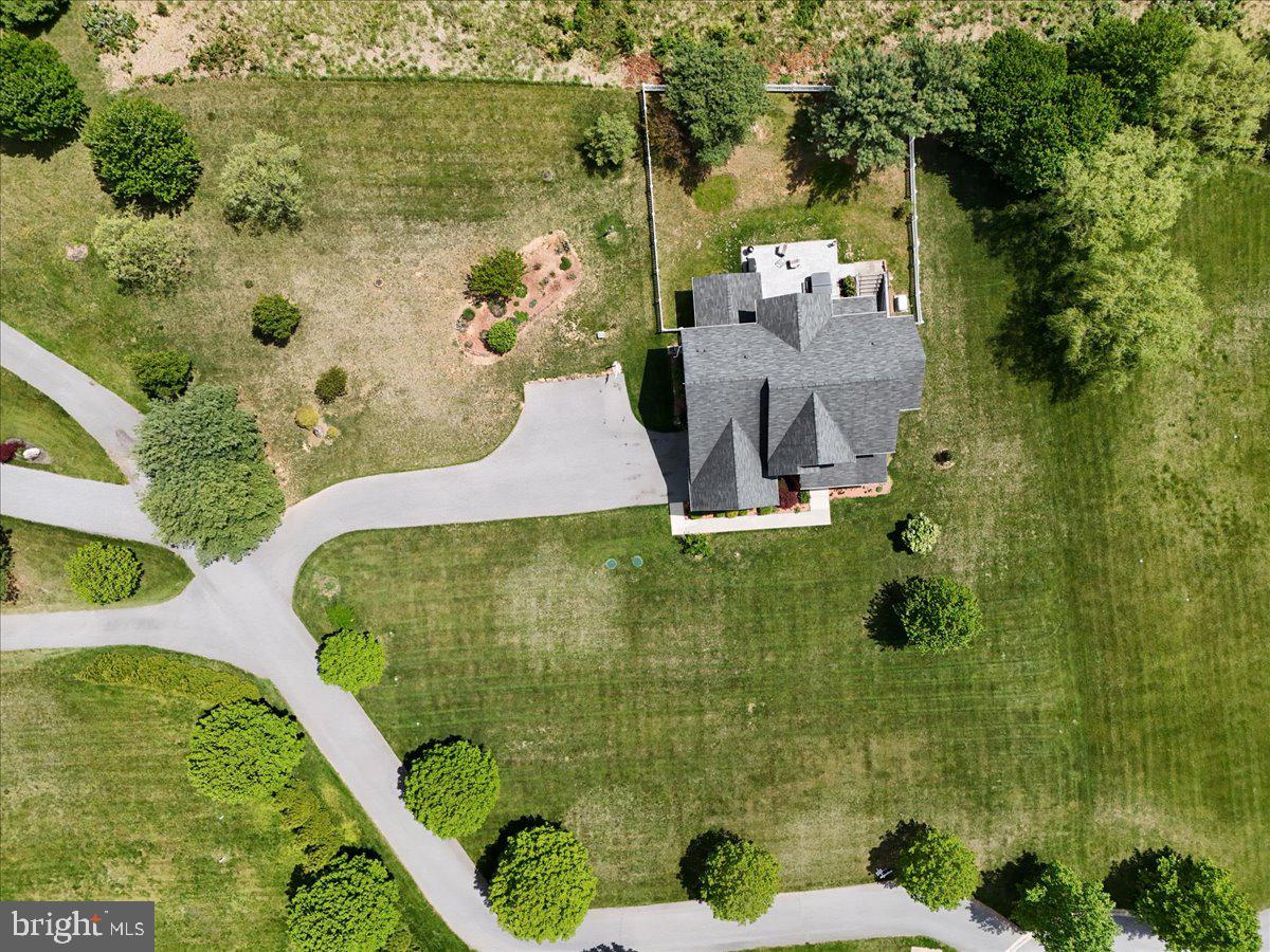 LAKESIDE FARMS - Residential