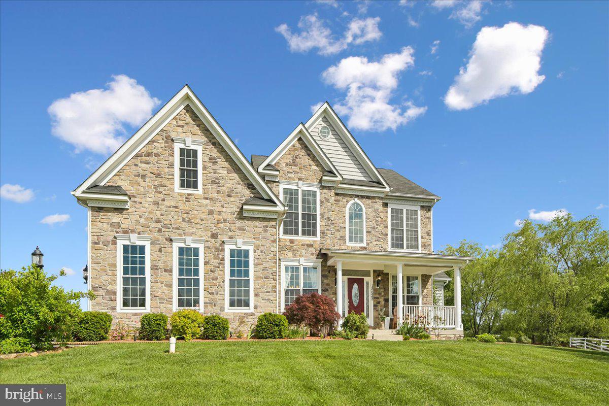 LAKESIDE FARMS - Residential