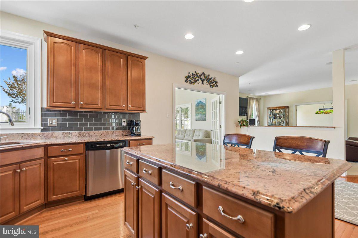 LAKESIDE FARMS - Residential