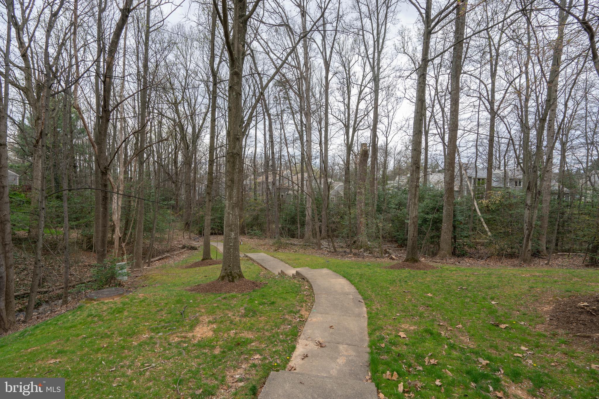 HAMPTON POINTE - Residential