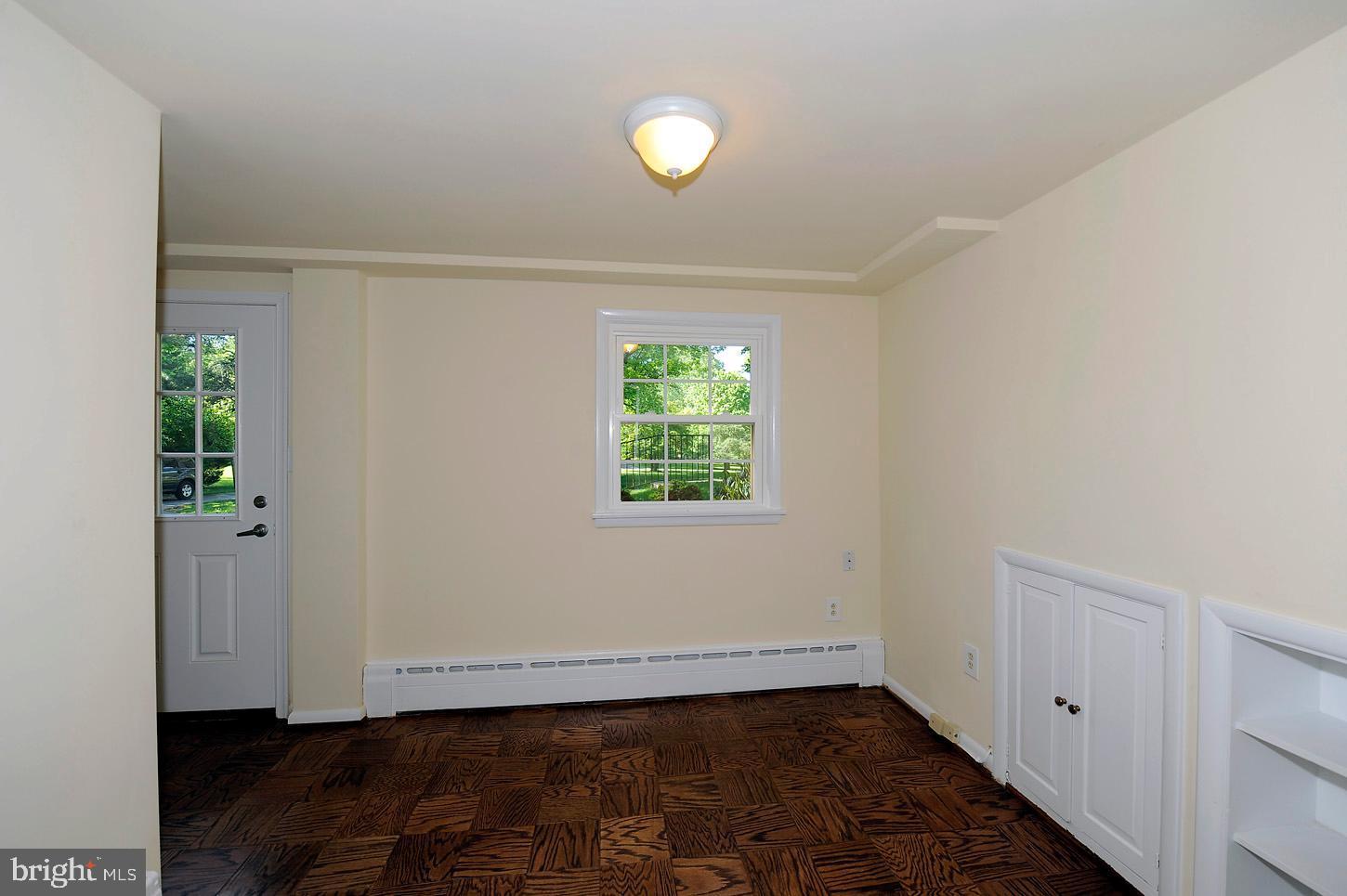 POTOMAC OUTSIDE - Residential Lease