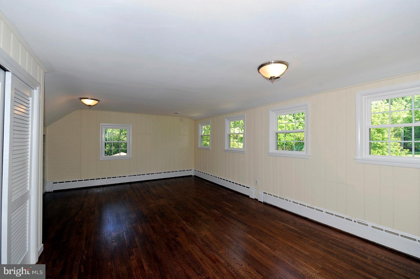 POTOMAC OUTSIDE - Residential Lease