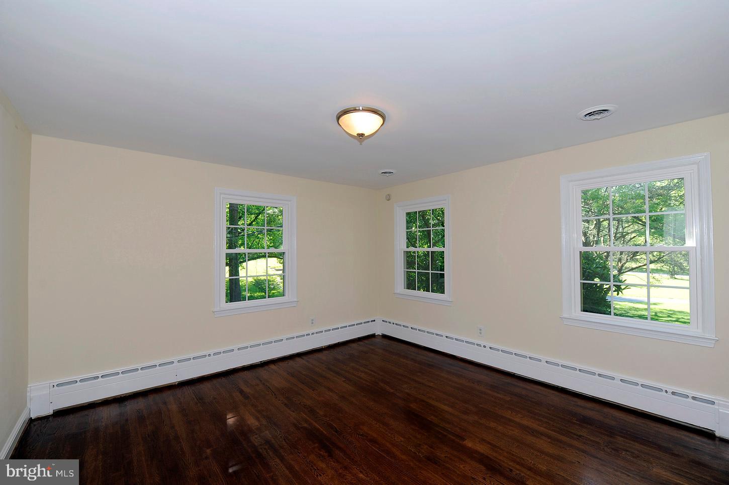 POTOMAC OUTSIDE - Residential Lease