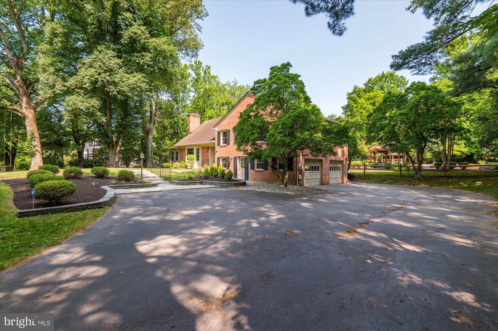 POTOMAC OUTSIDE - Residential Lease