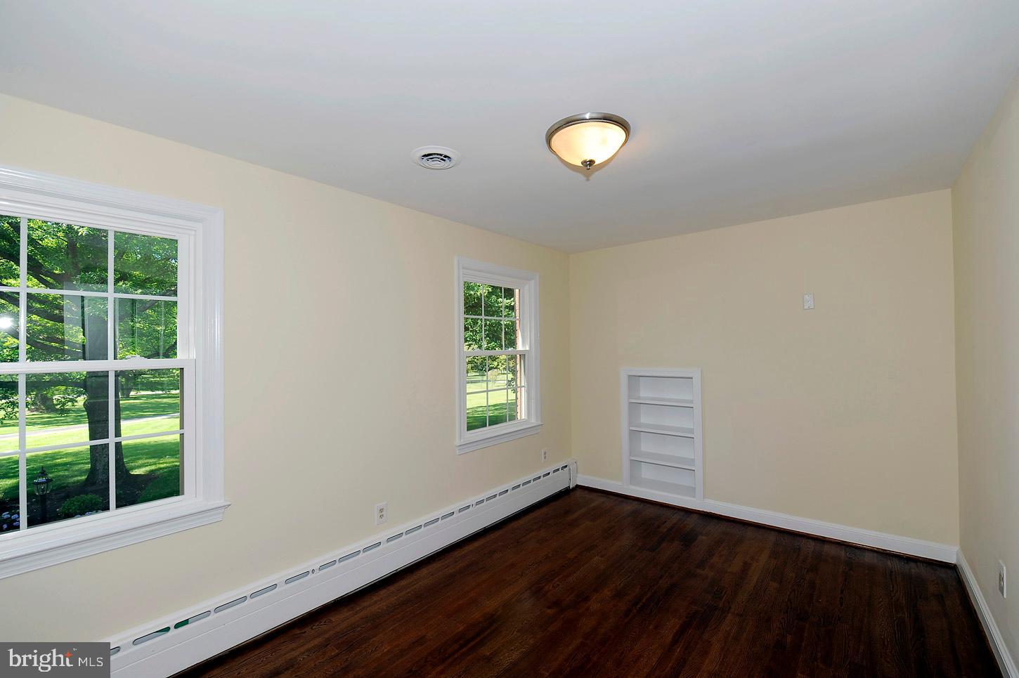 POTOMAC OUTSIDE - Residential Lease