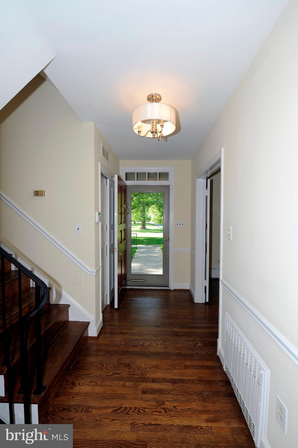 POTOMAC OUTSIDE - Residential Lease