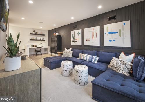 REGENCY AT WATERSIDE - Residential