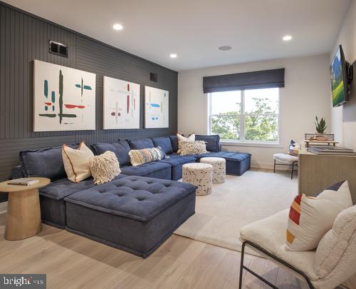 REGENCY AT WATERSIDE - Residential