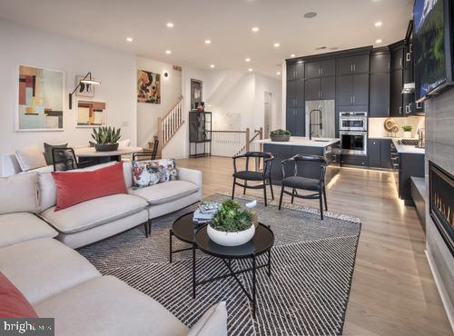 REGENCY AT WATERSIDE - Residential