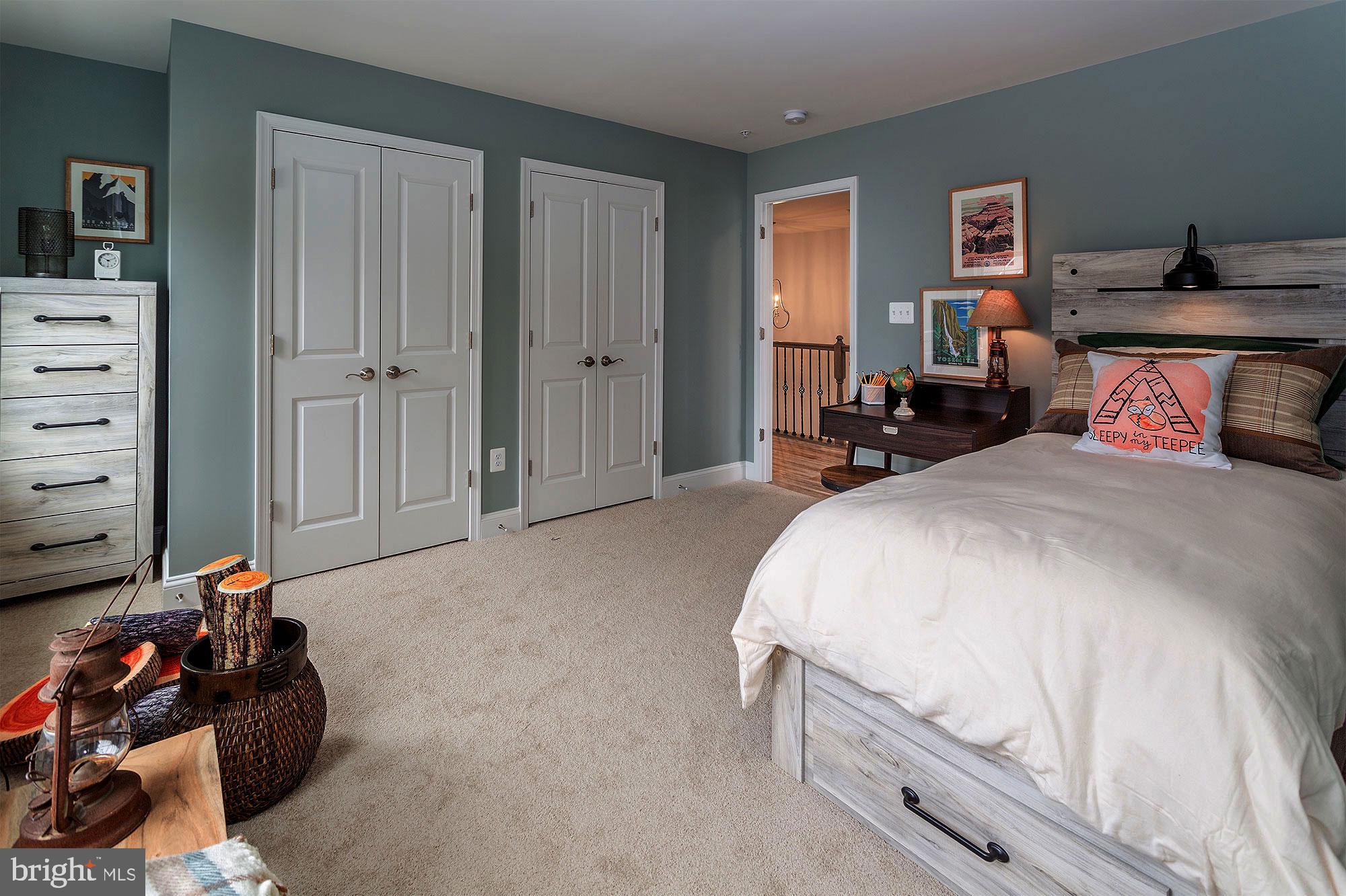 SOUTH TREEVIEW ESTATES - Residential