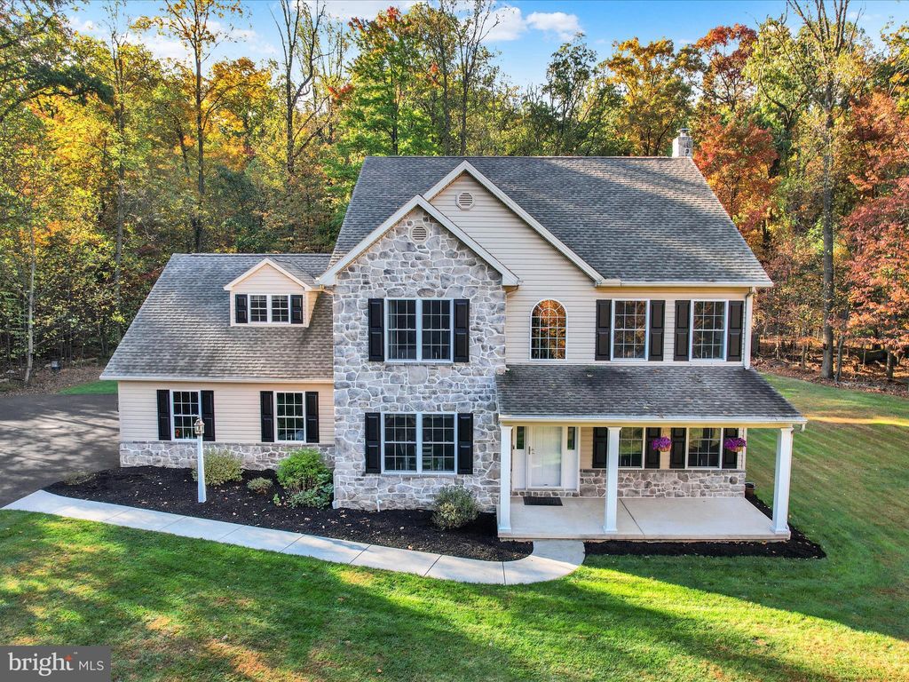 Photo of 5094 Furnace Road, YORK, PA 17406 (MLS # PAYK2092294)