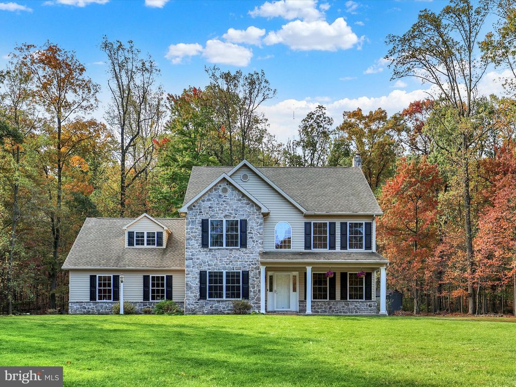 Photo of 5094 Furnace Road, YORK, PA 17406 (MLS # PAYK2092294)