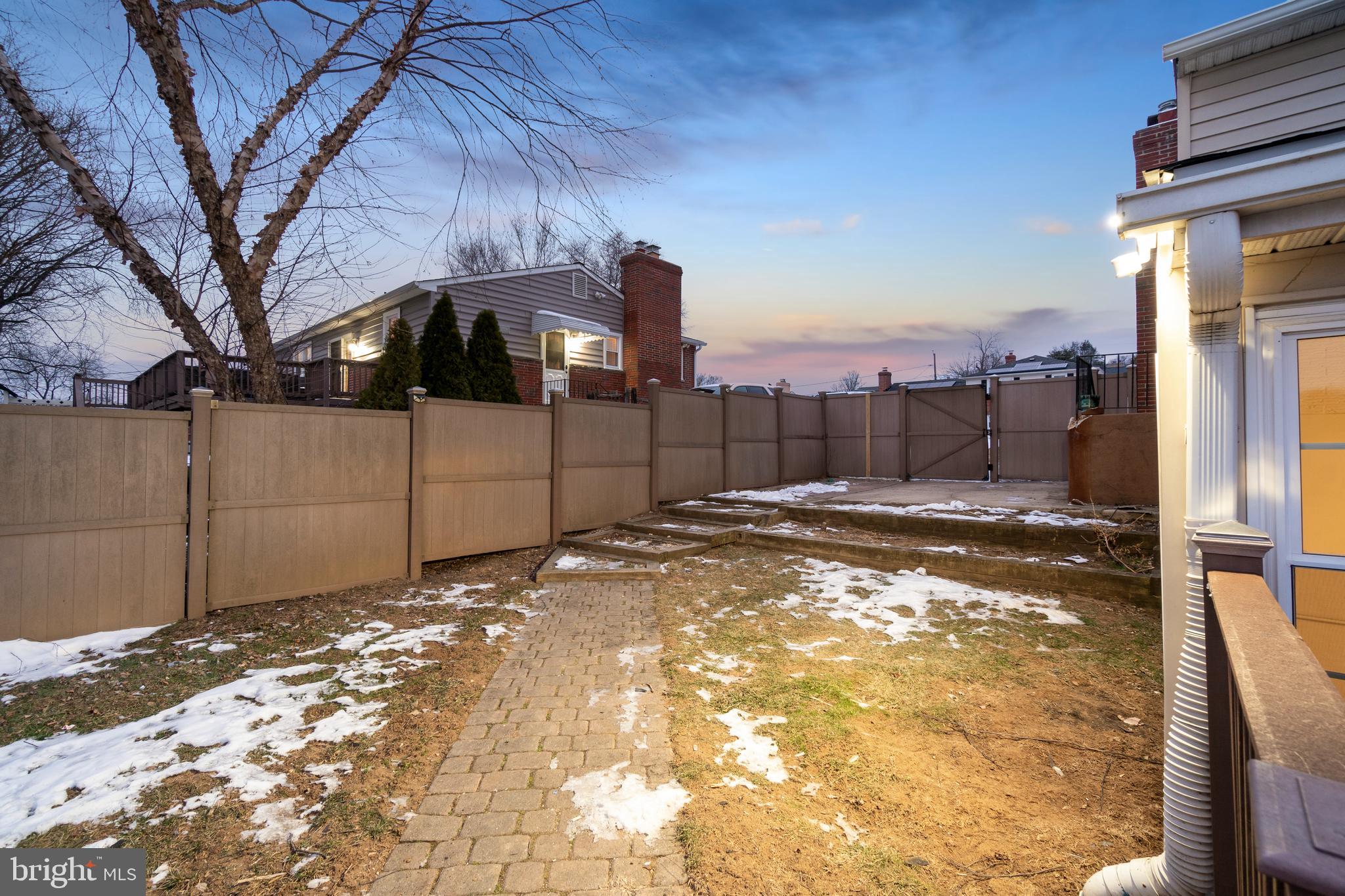 LUTHERVILLE - Residential