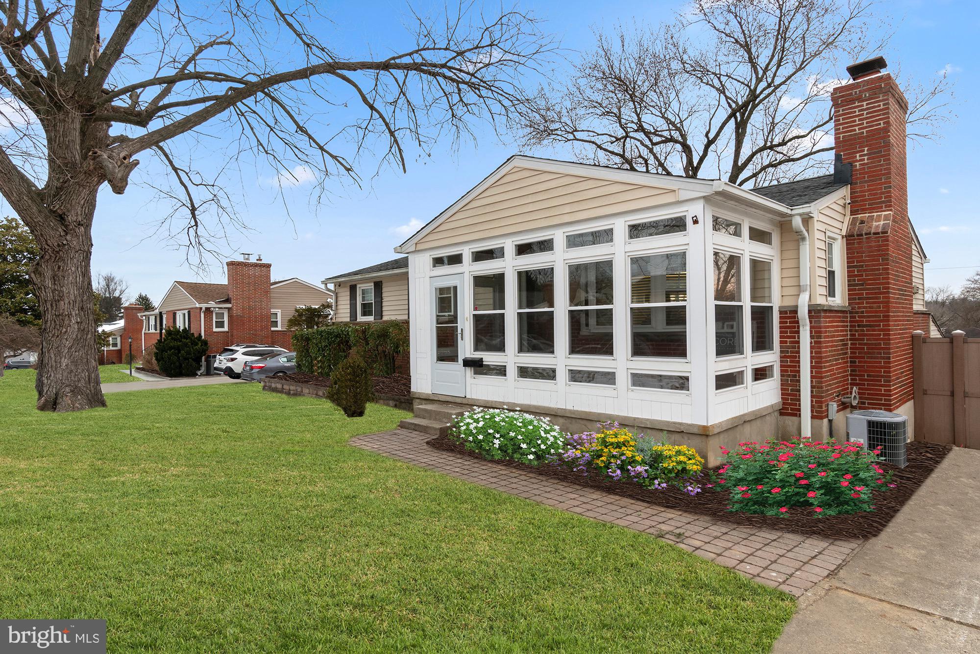 LUTHERVILLE - Residential