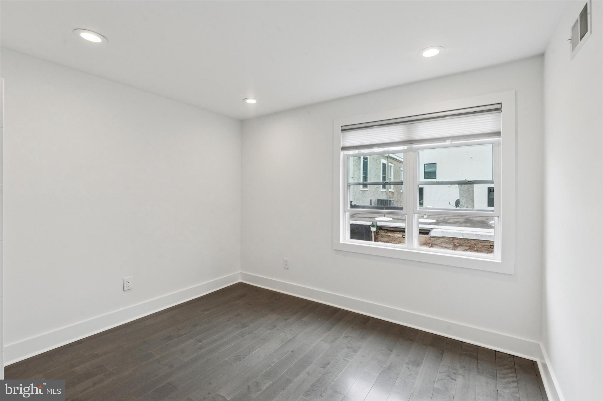 GRADUATE HOSPITAL - Residential