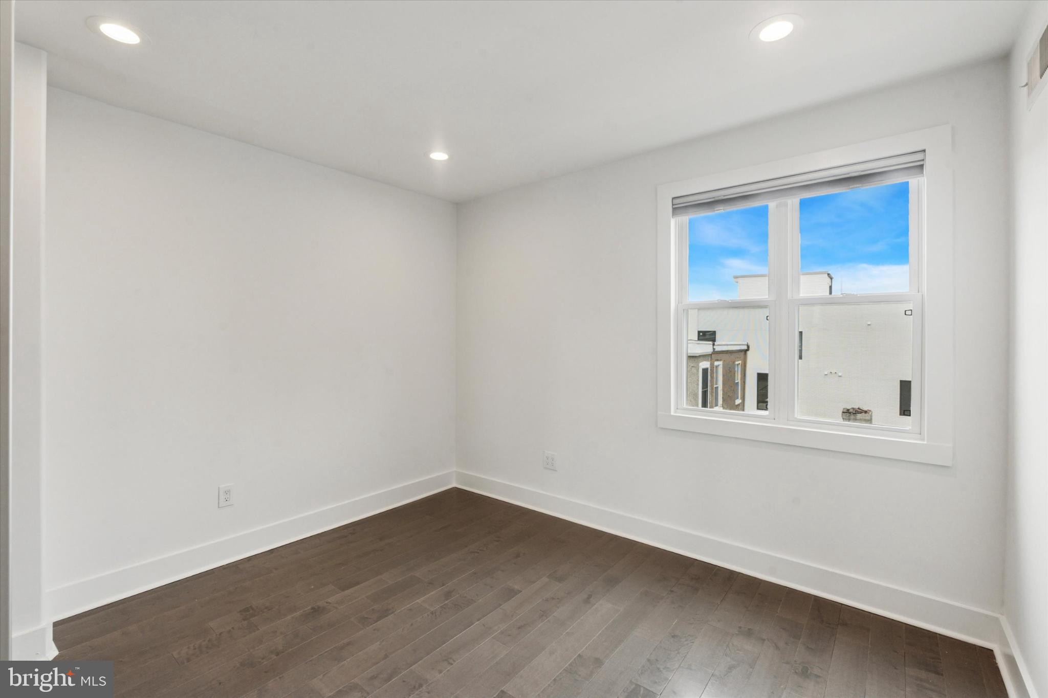 GRADUATE HOSPITAL - Residential