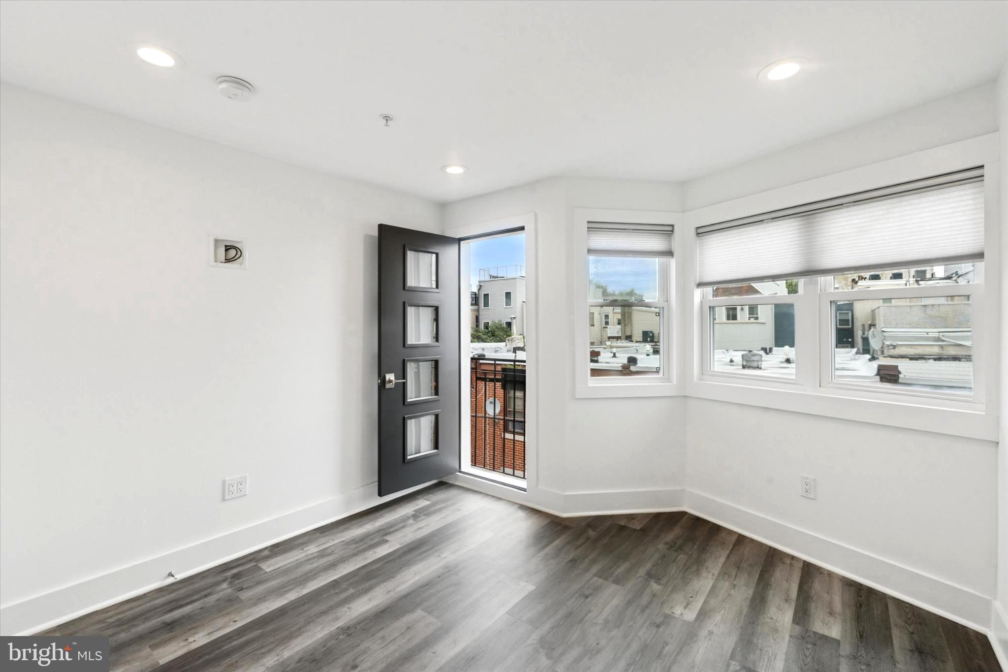 GRADUATE HOSPITAL - Residential