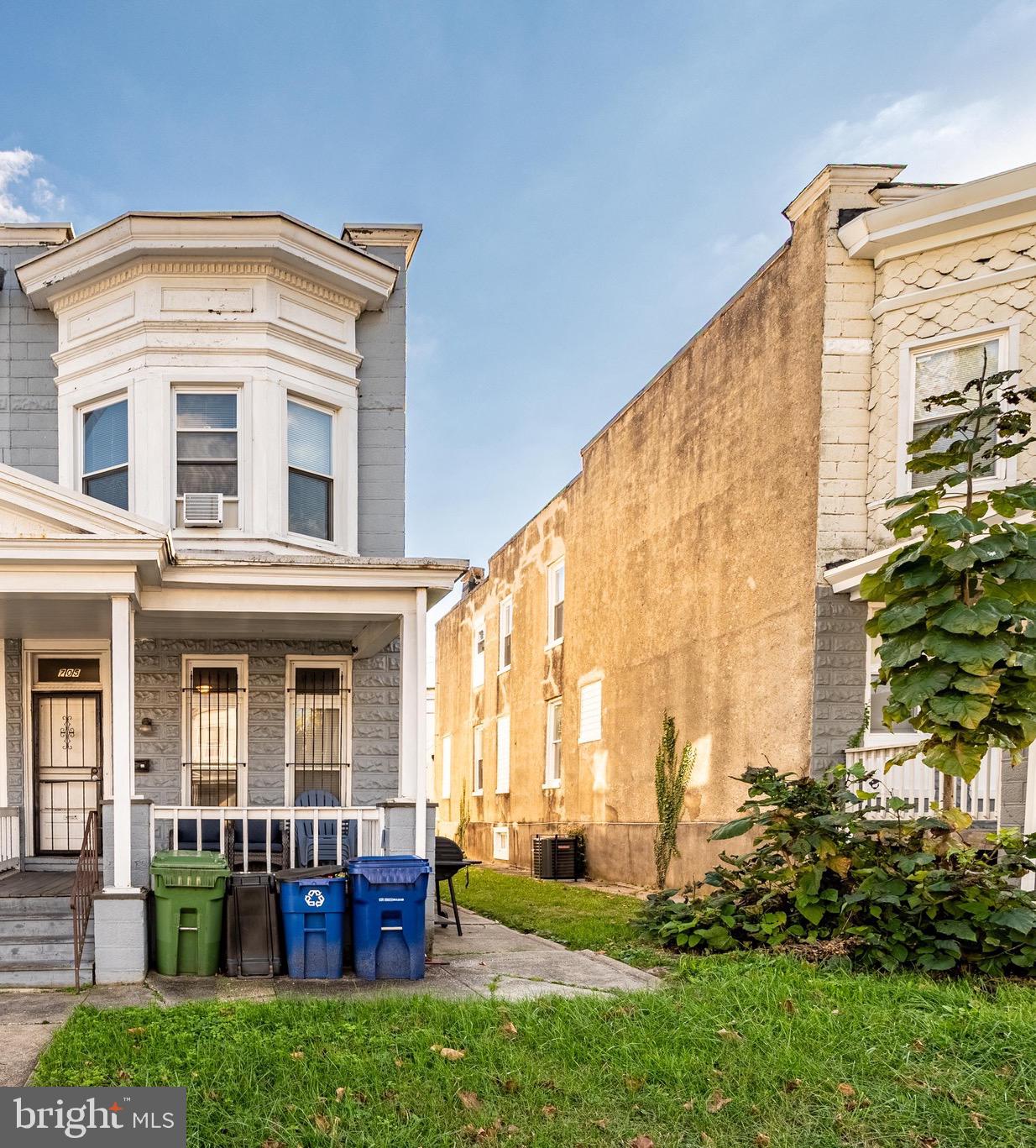 PEN LUCY - Residential