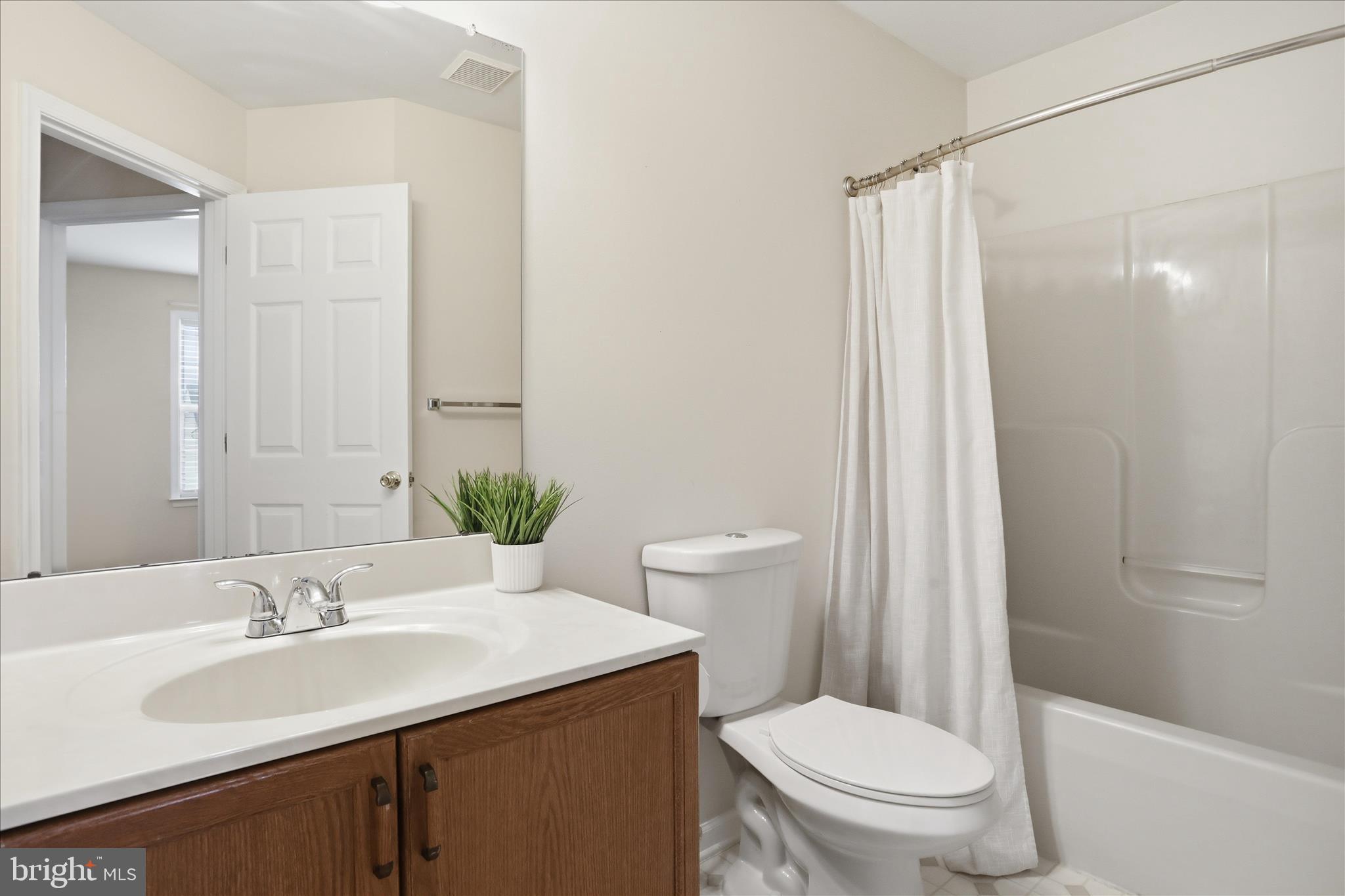 LAUREL RIDGE - Residential