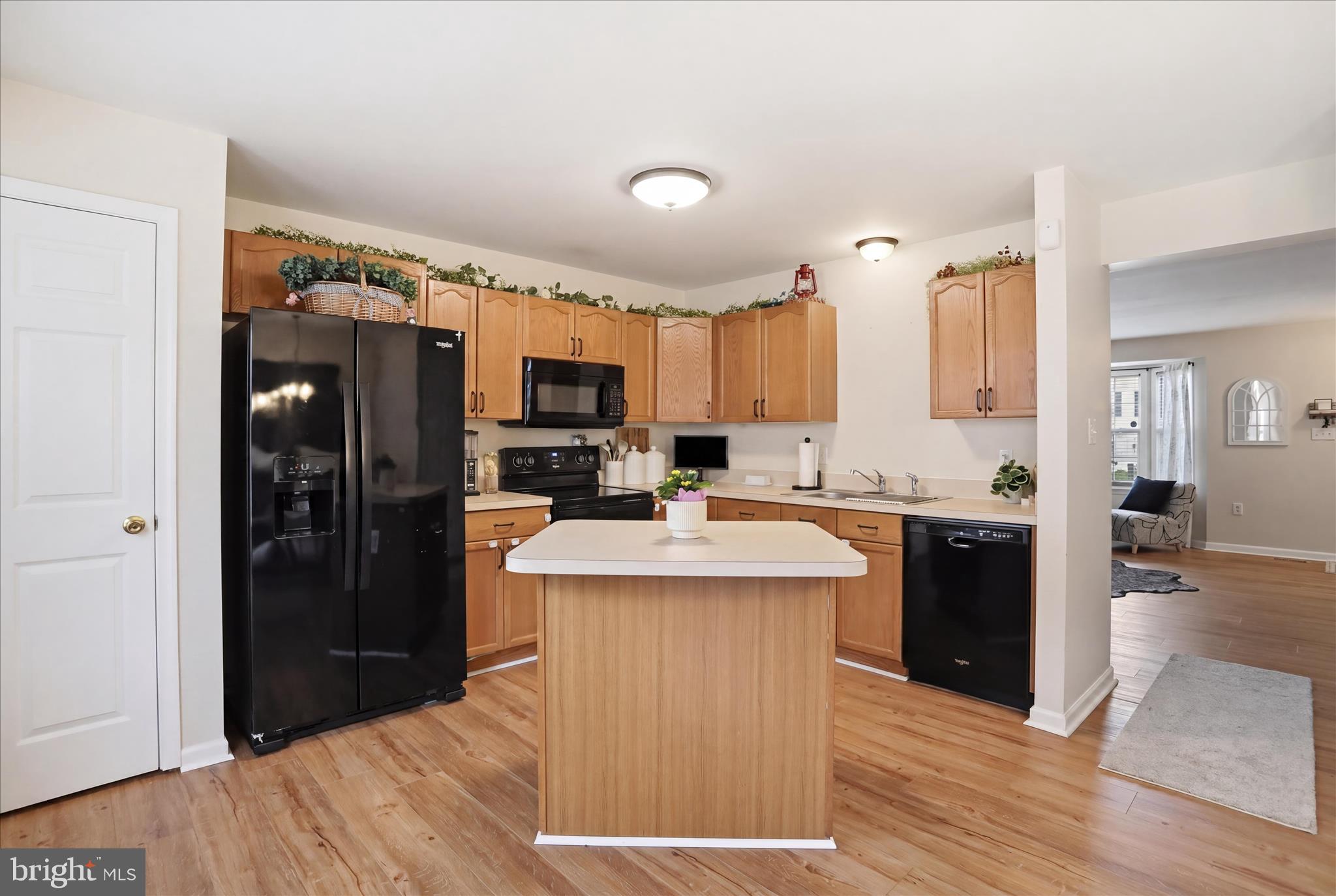 LAUREL RIDGE - Residential