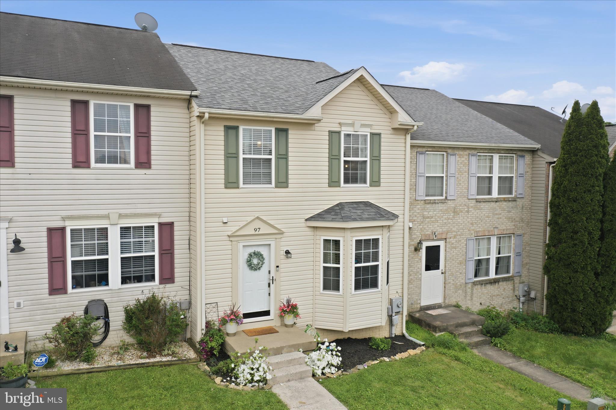 LAUREL RIDGE - Residential