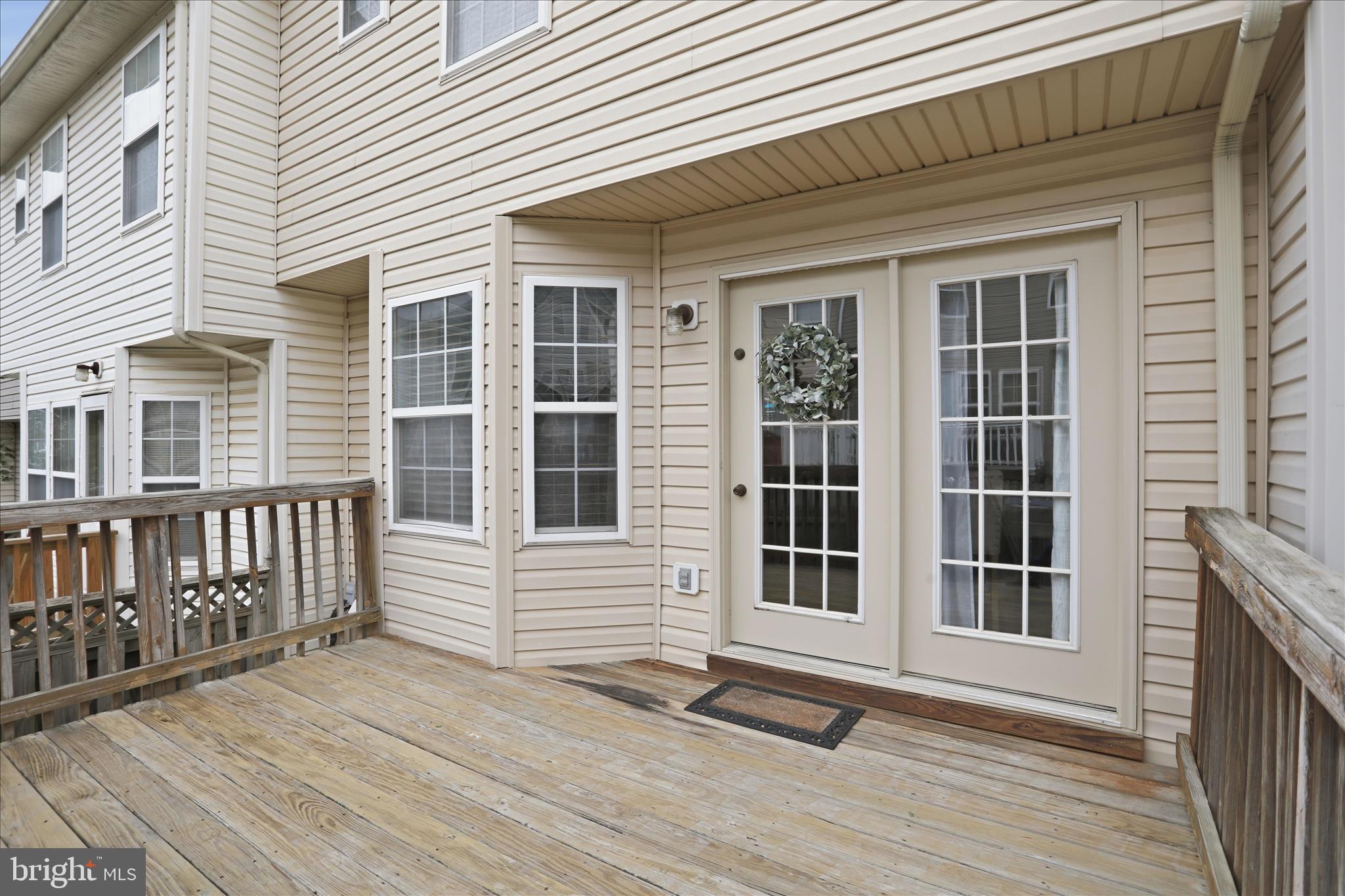 LAUREL RIDGE - Residential