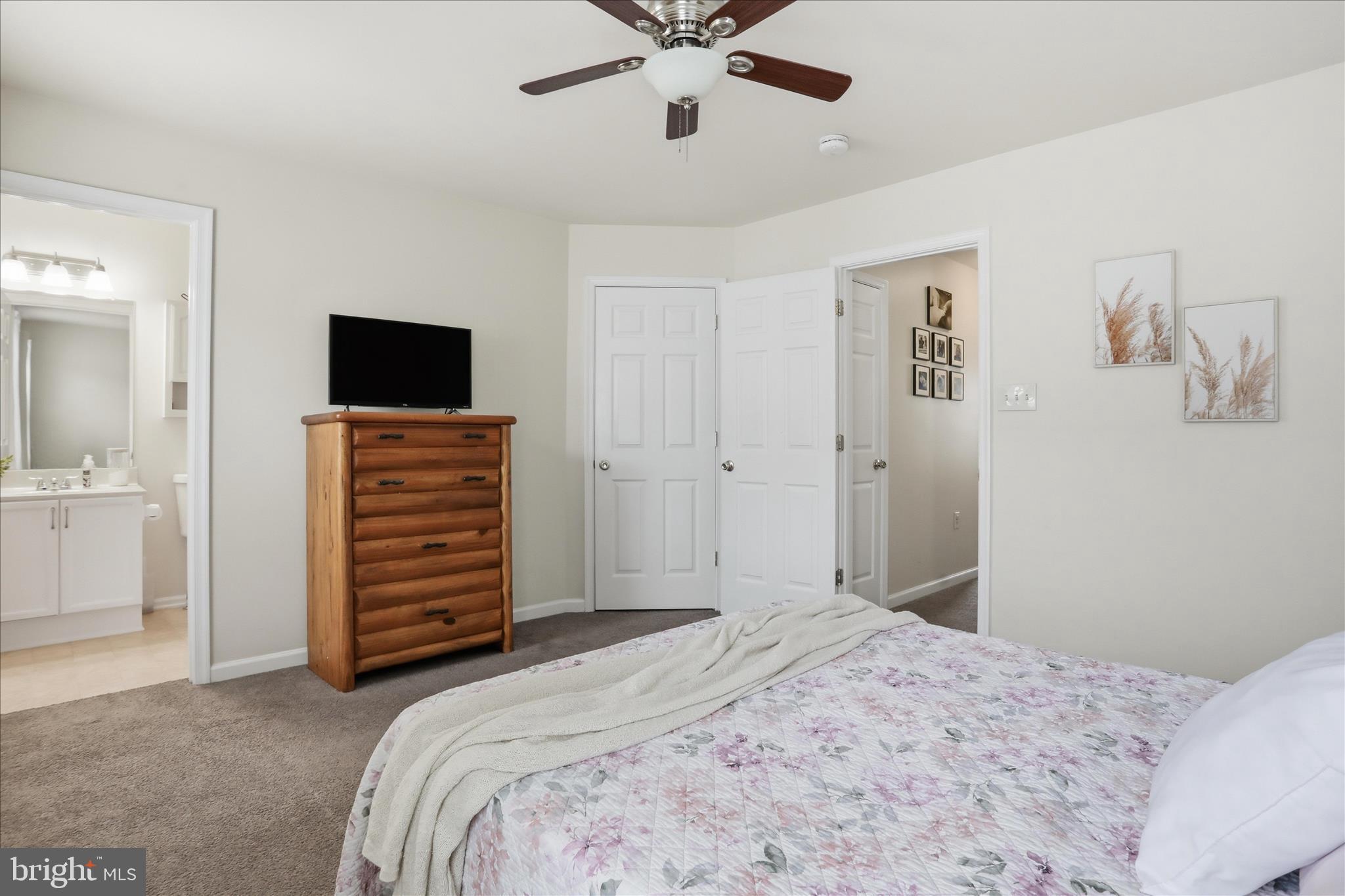 LAUREL RIDGE - Residential