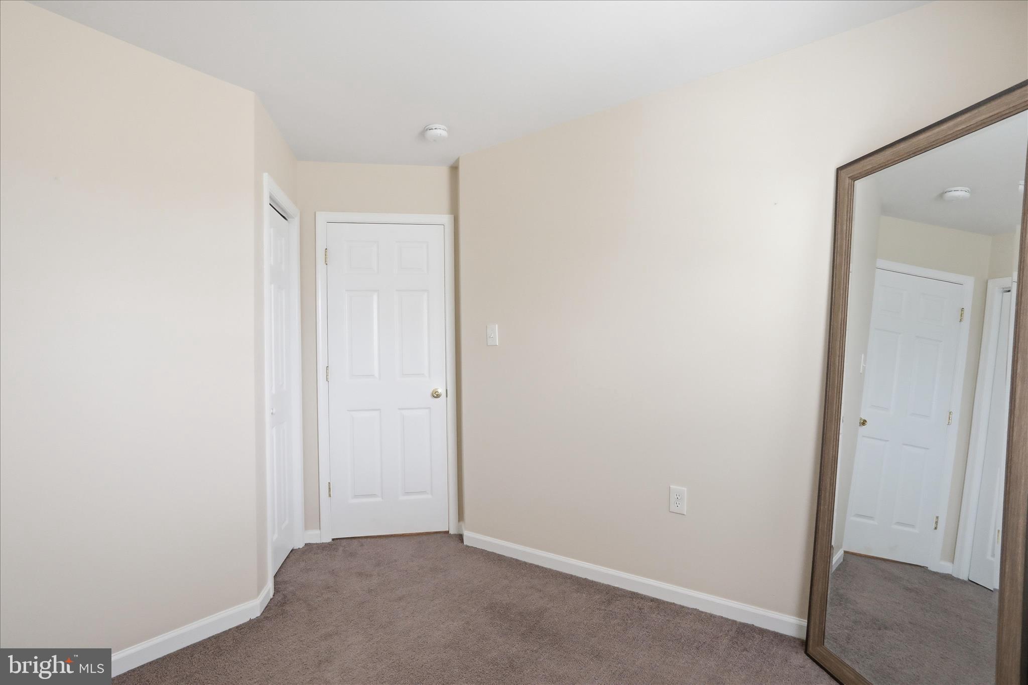 LAUREL RIDGE - Residential
