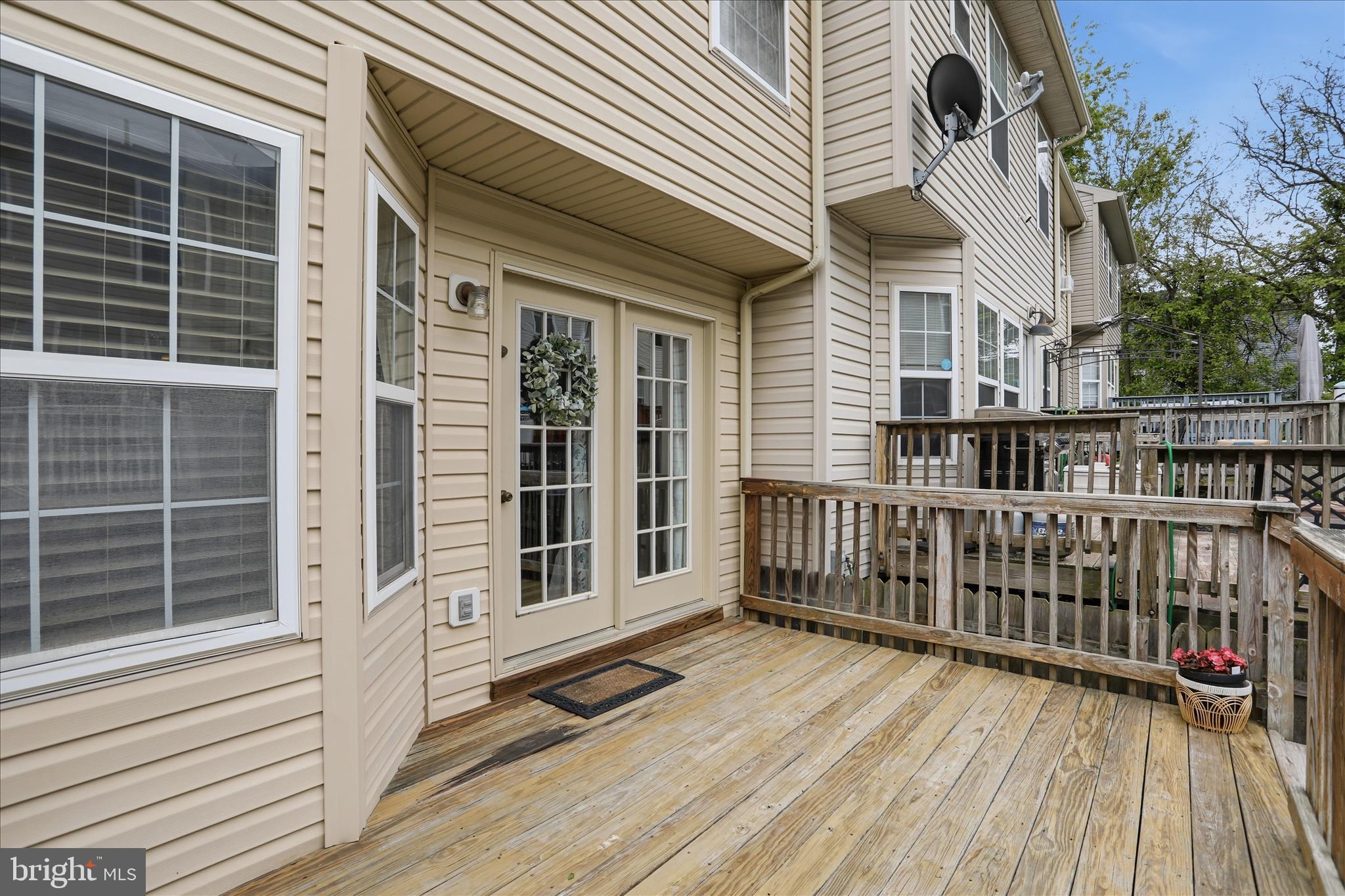 LAUREL RIDGE - Residential