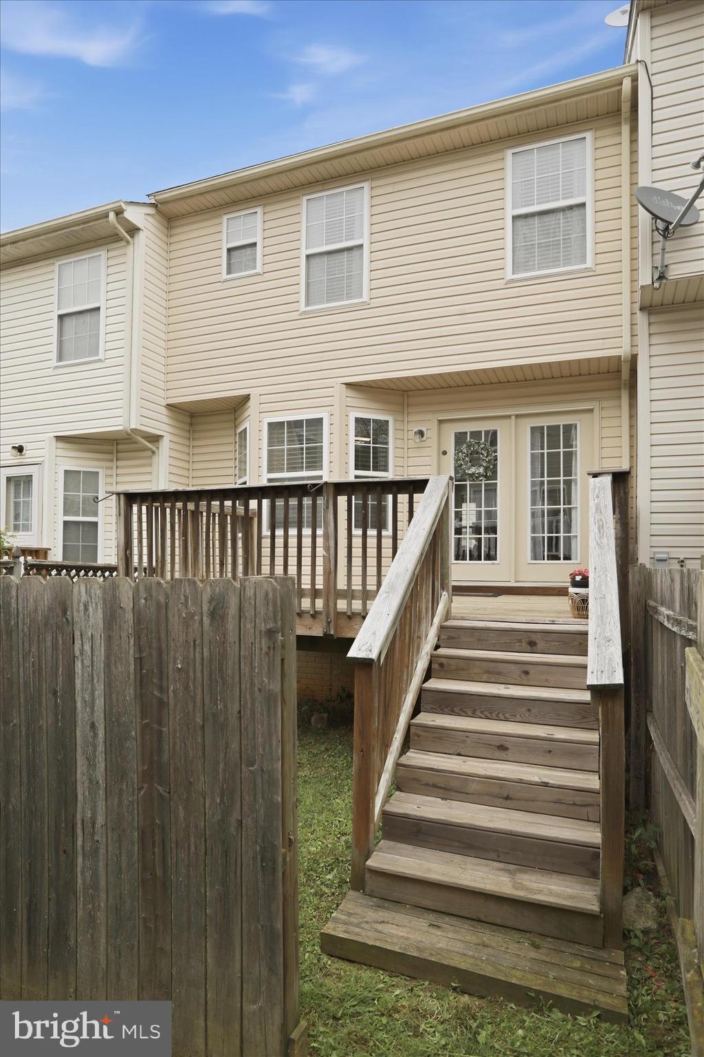 LAUREL RIDGE - Residential