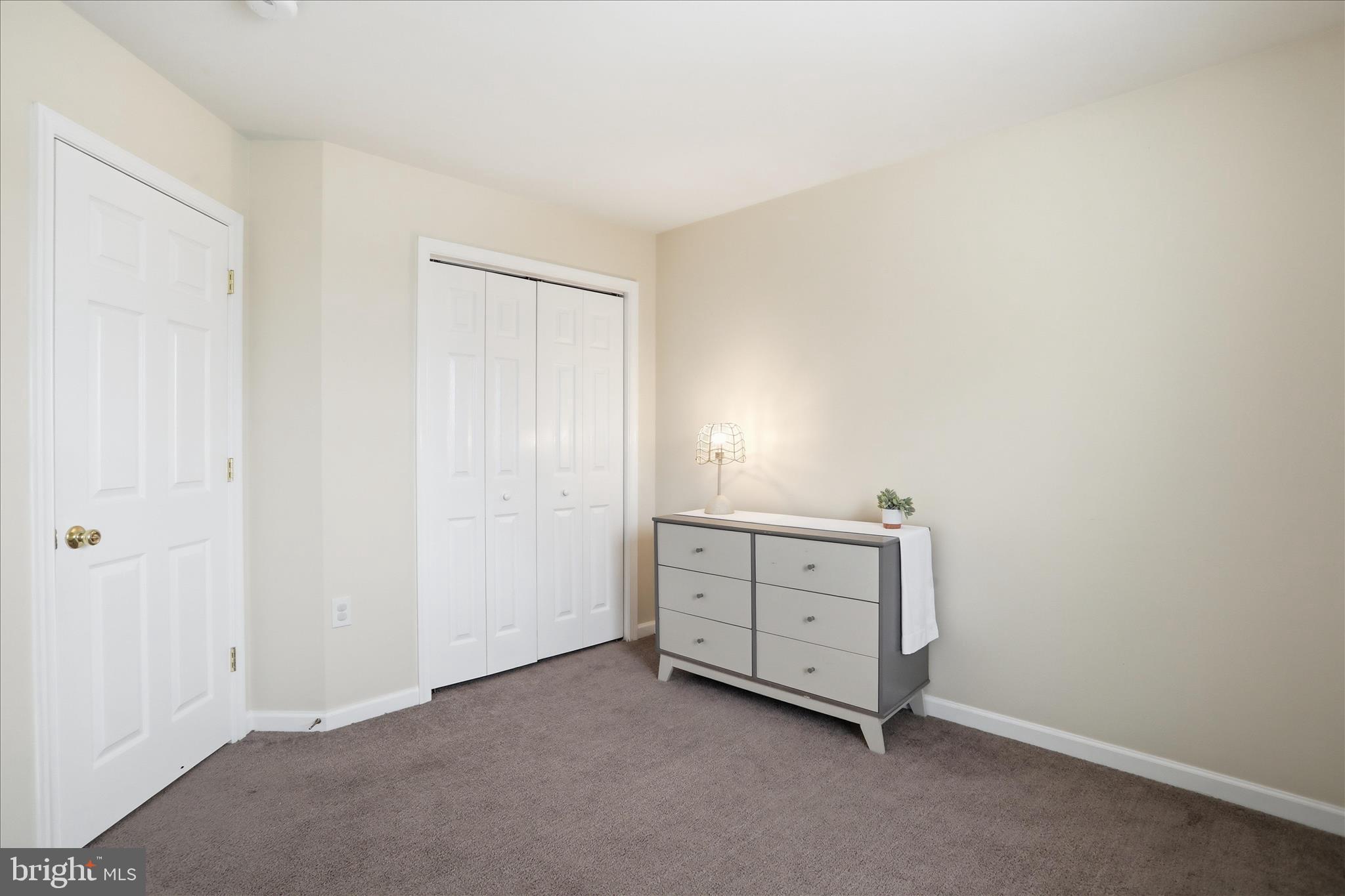 LAUREL RIDGE - Residential