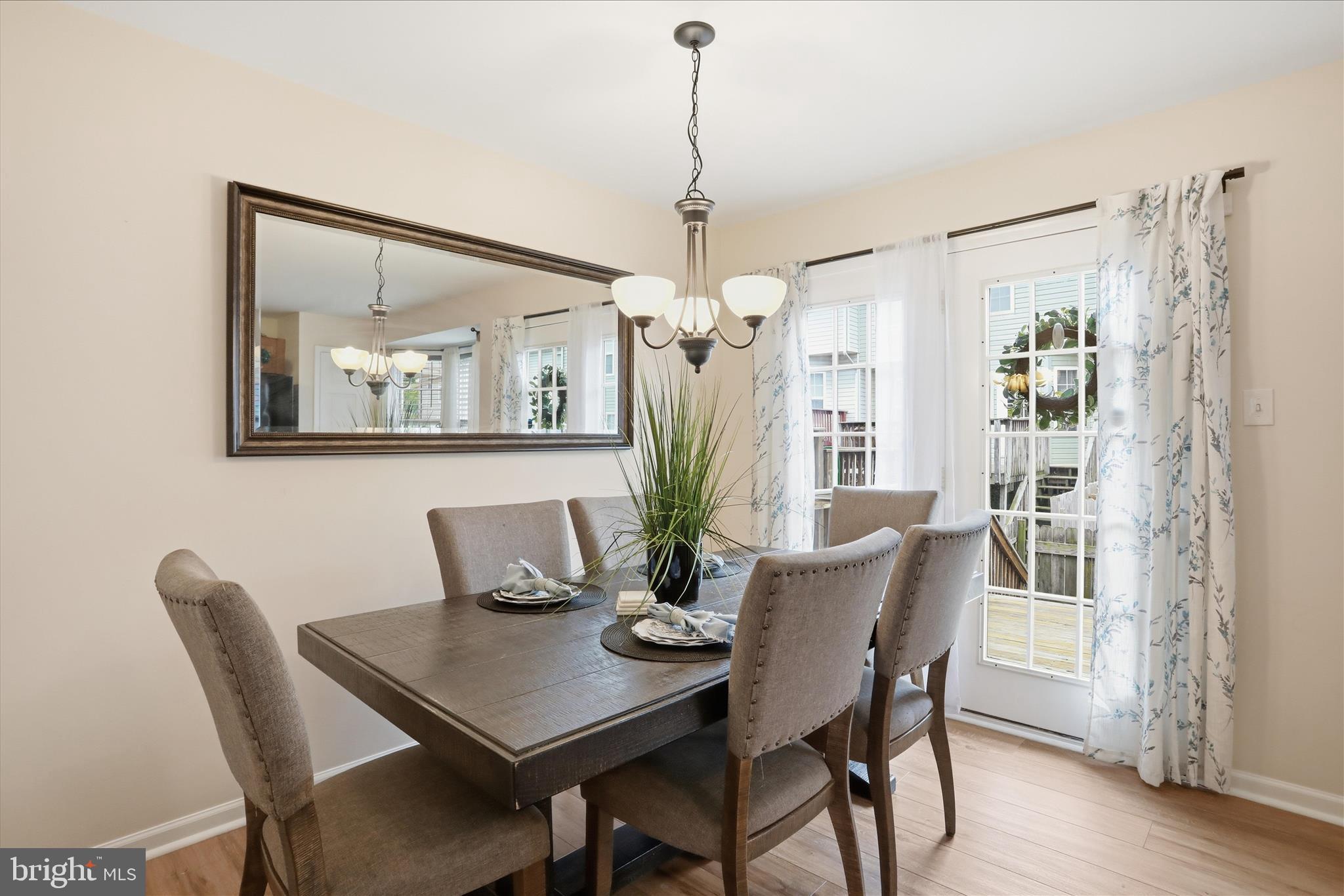 LAUREL RIDGE - Residential