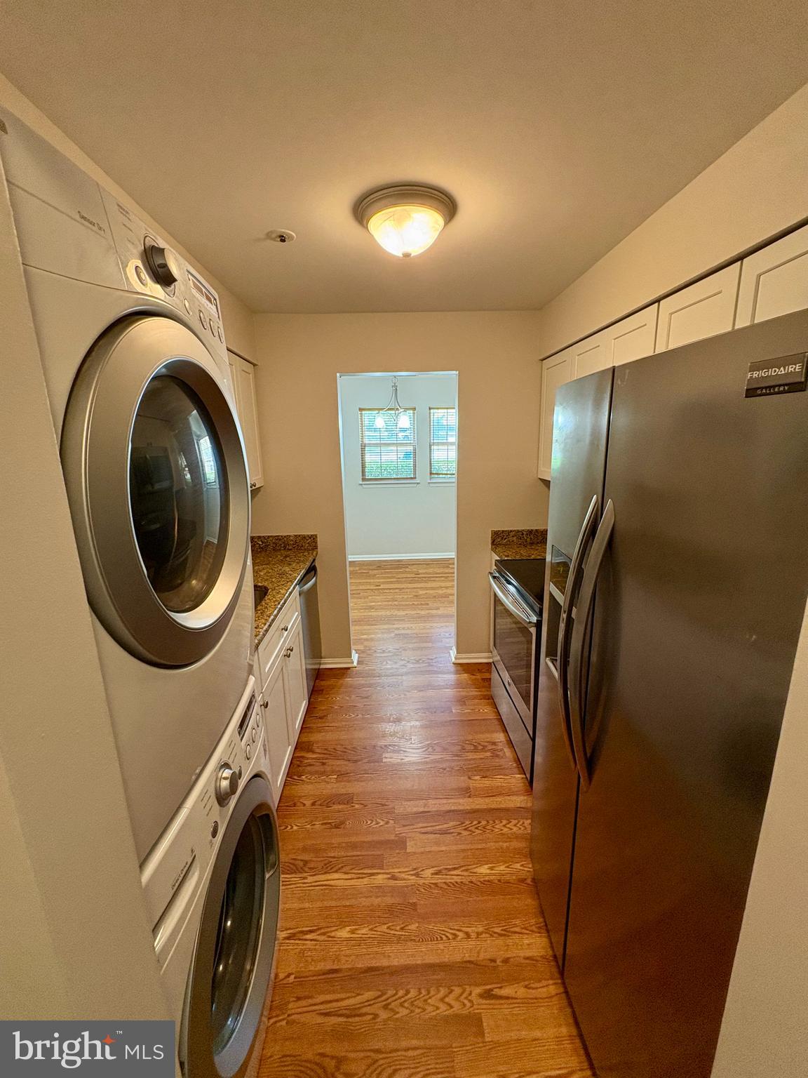 MONTGOMERY RUN - Residential Lease