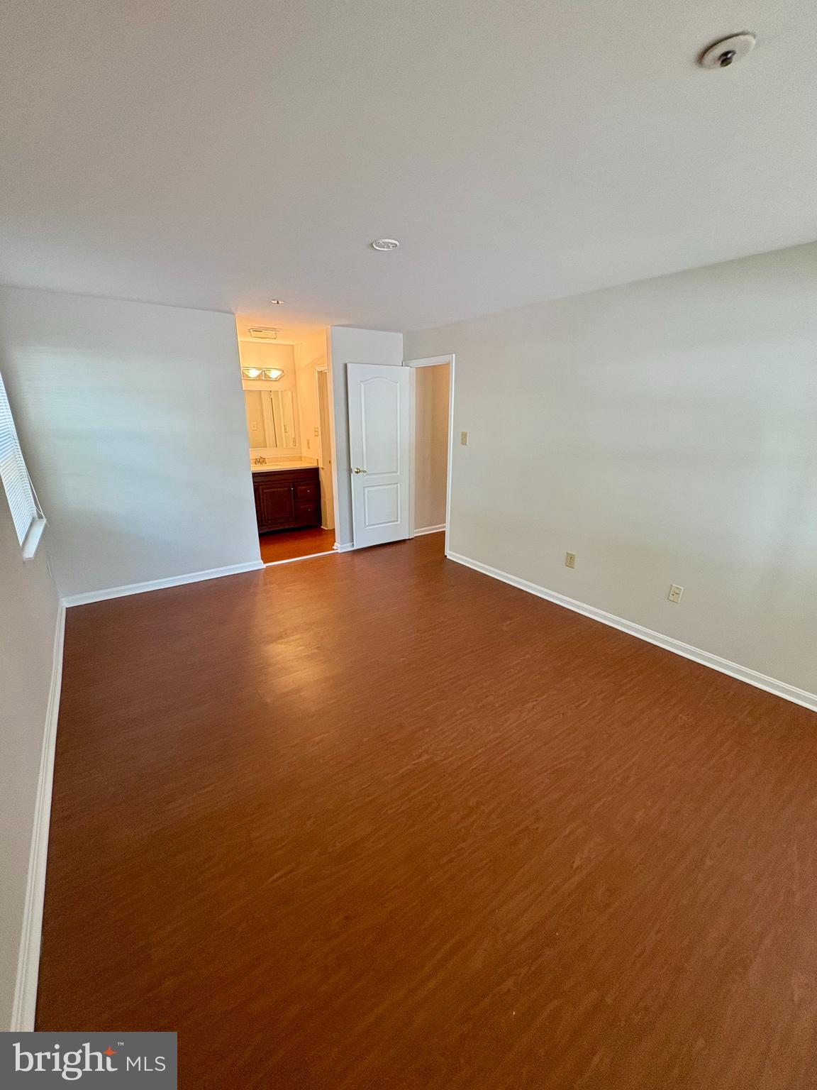 MONTGOMERY RUN - Residential Lease