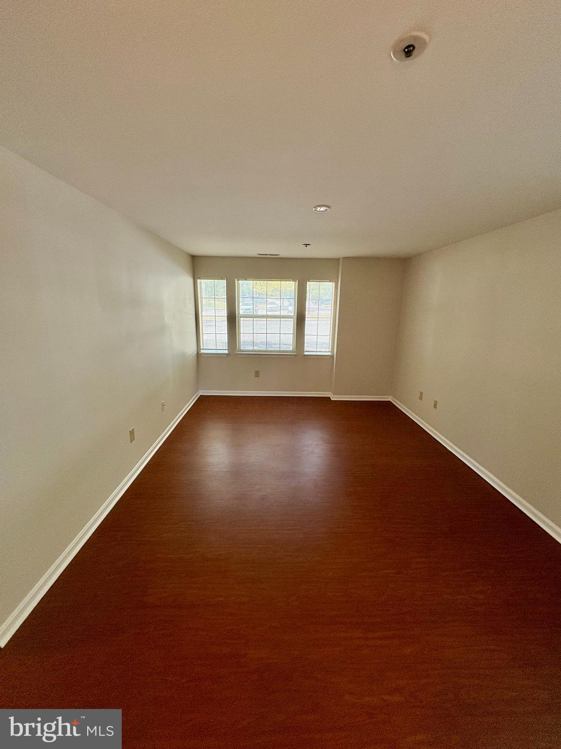 MONTGOMERY RUN - Residential Lease