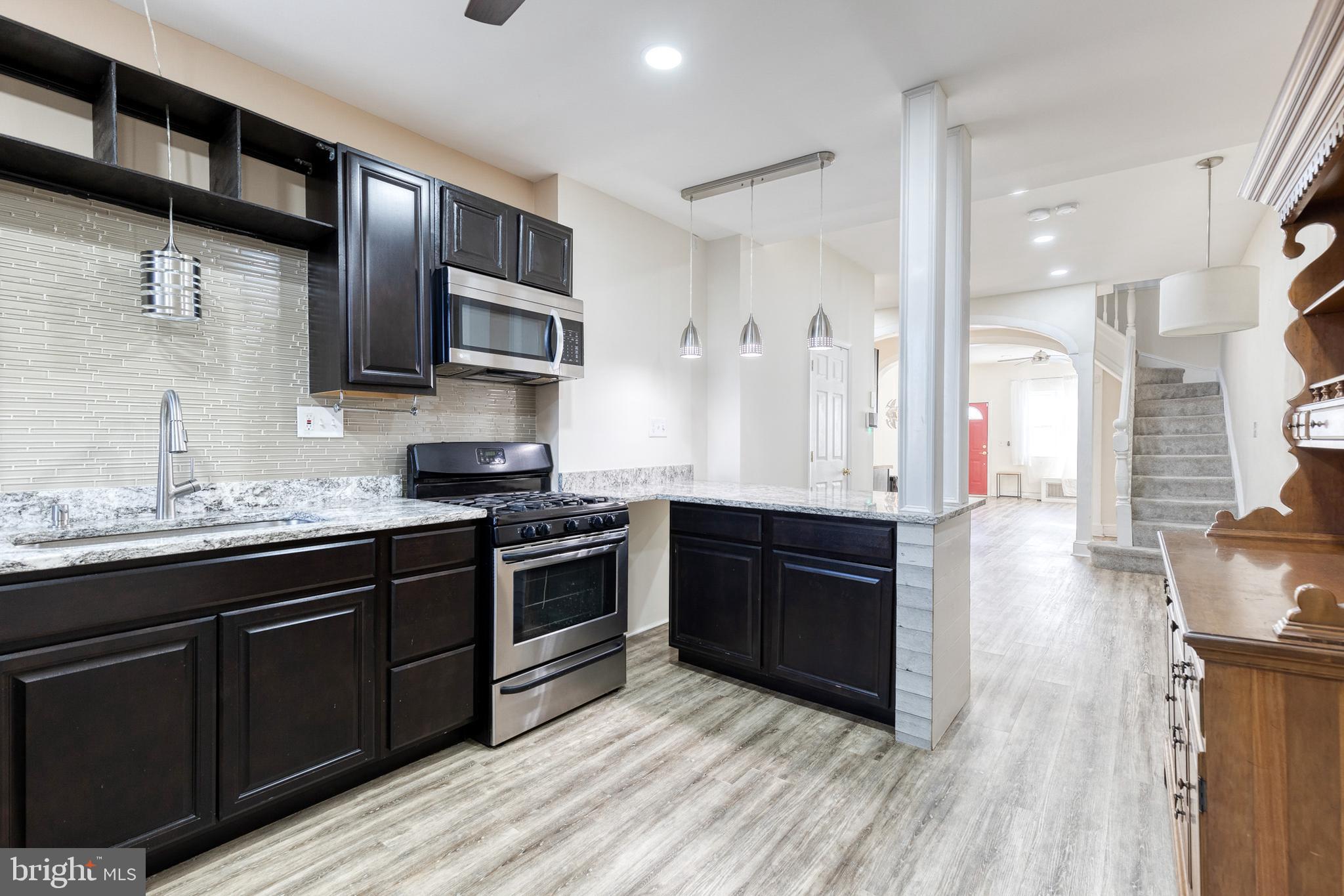 HIGHLANDTOWN - Residential Lease