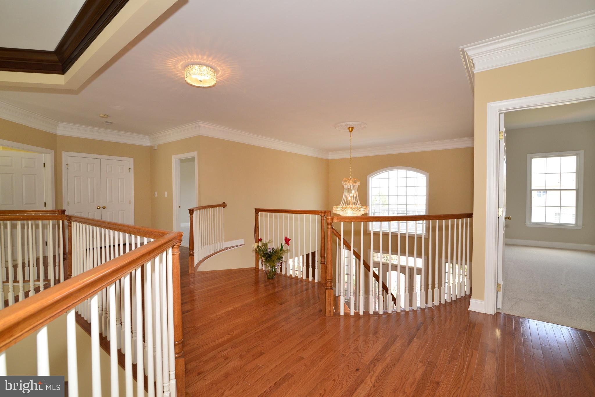 LOUDOUN VALLEY ESTATES - Residential