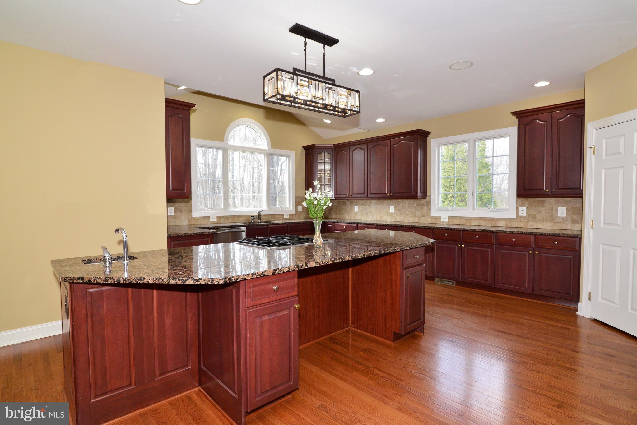 LOUDOUN VALLEY ESTATES - Residential