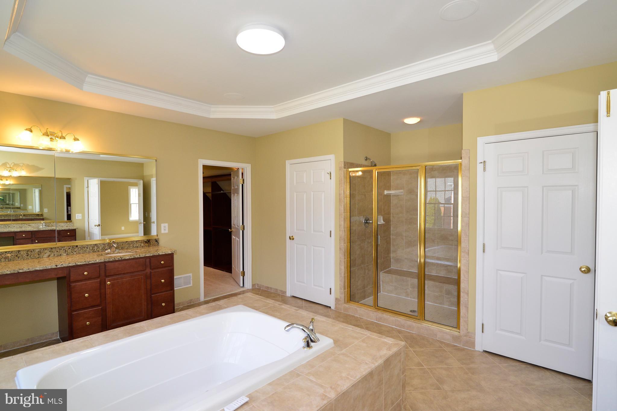 LOUDOUN VALLEY ESTATES - Residential