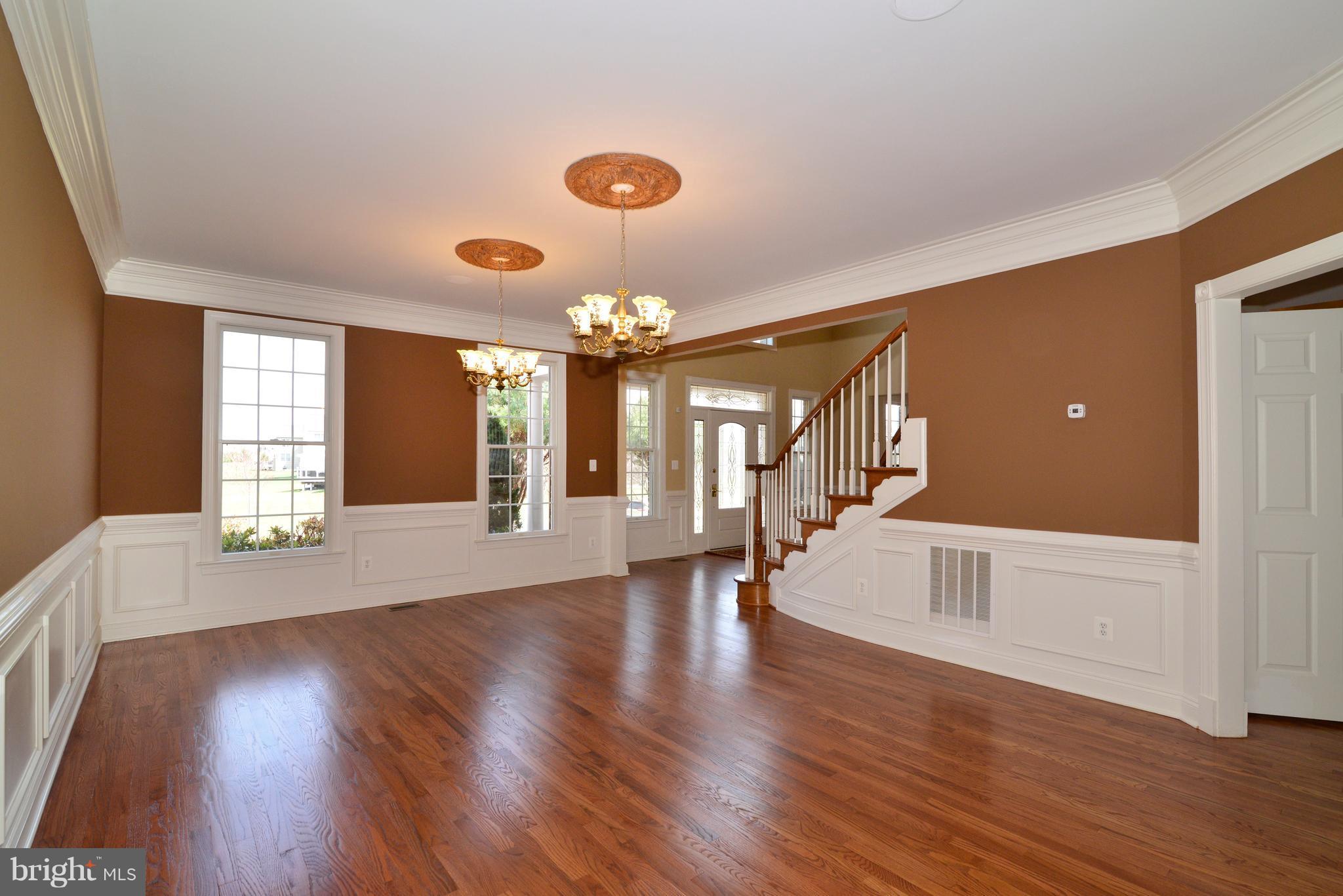 LOUDOUN VALLEY ESTATES - Residential