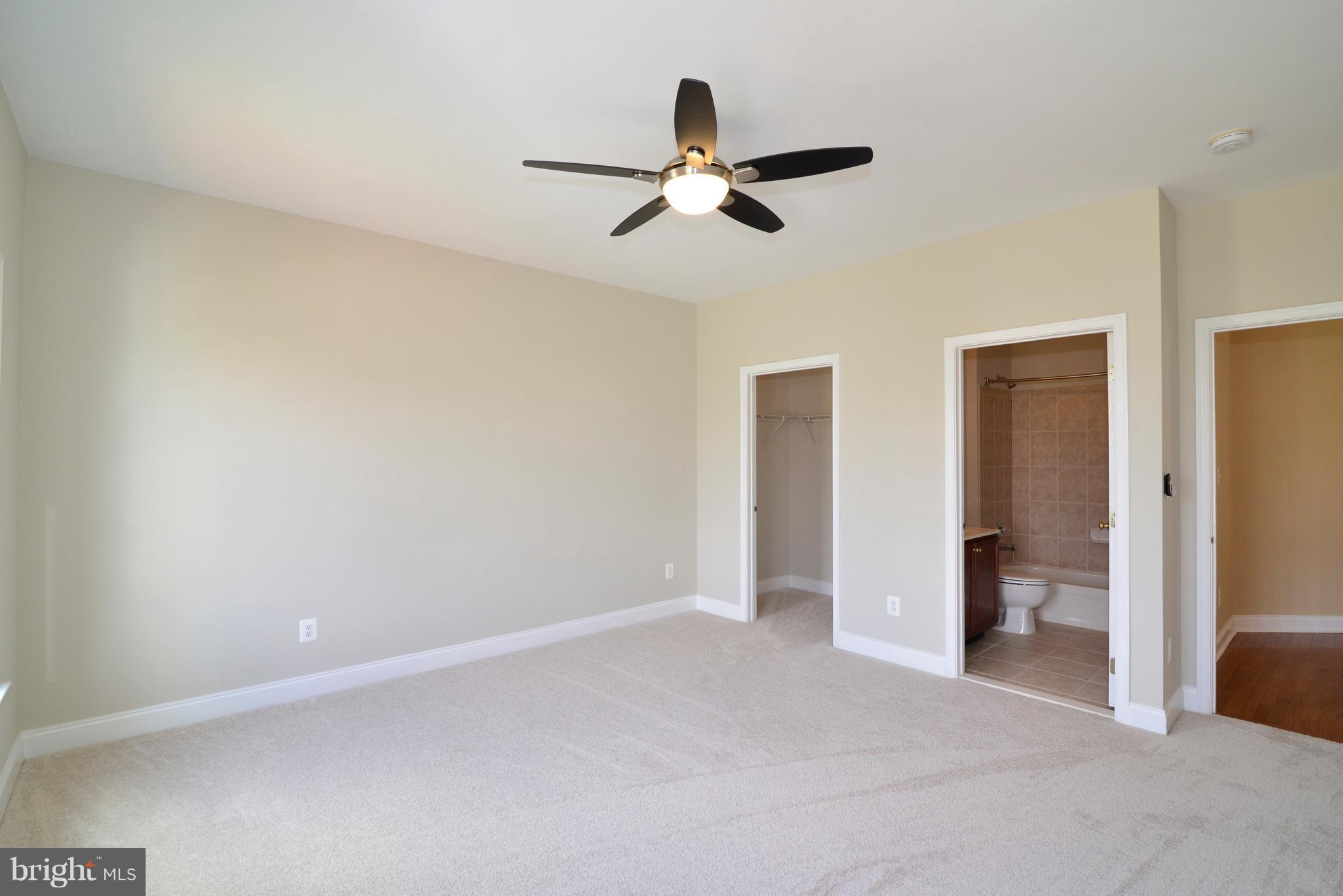 LOUDOUN VALLEY ESTATES - Residential