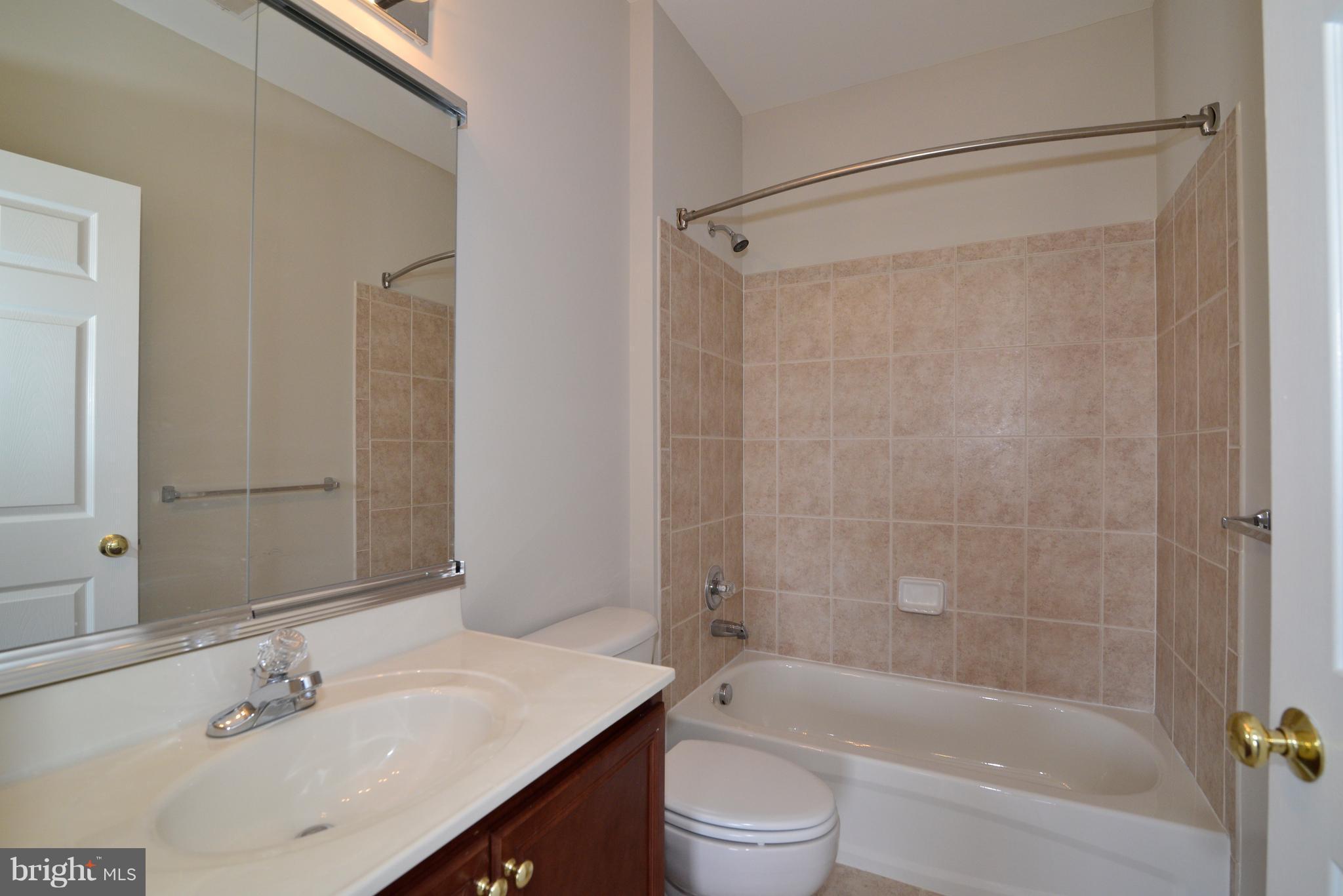 LOUDOUN VALLEY ESTATES - Residential