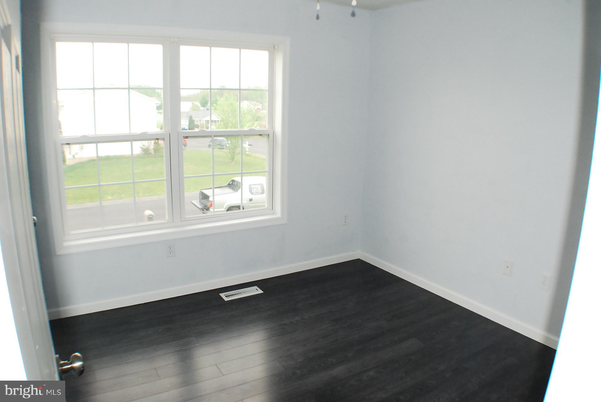 RIDGEFIELD - Residential