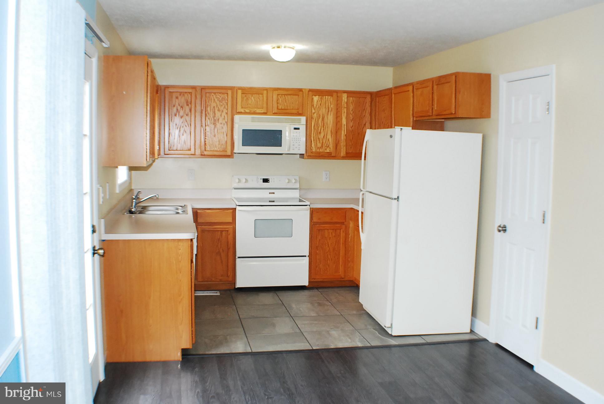 RIDGEFIELD - Residential