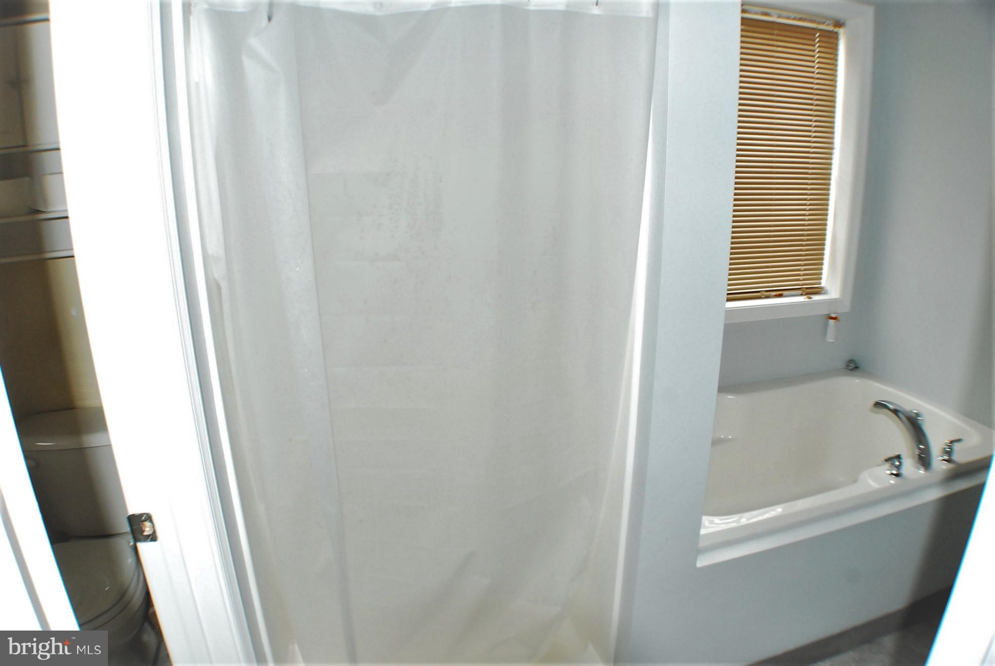 RIDGEFIELD - Residential