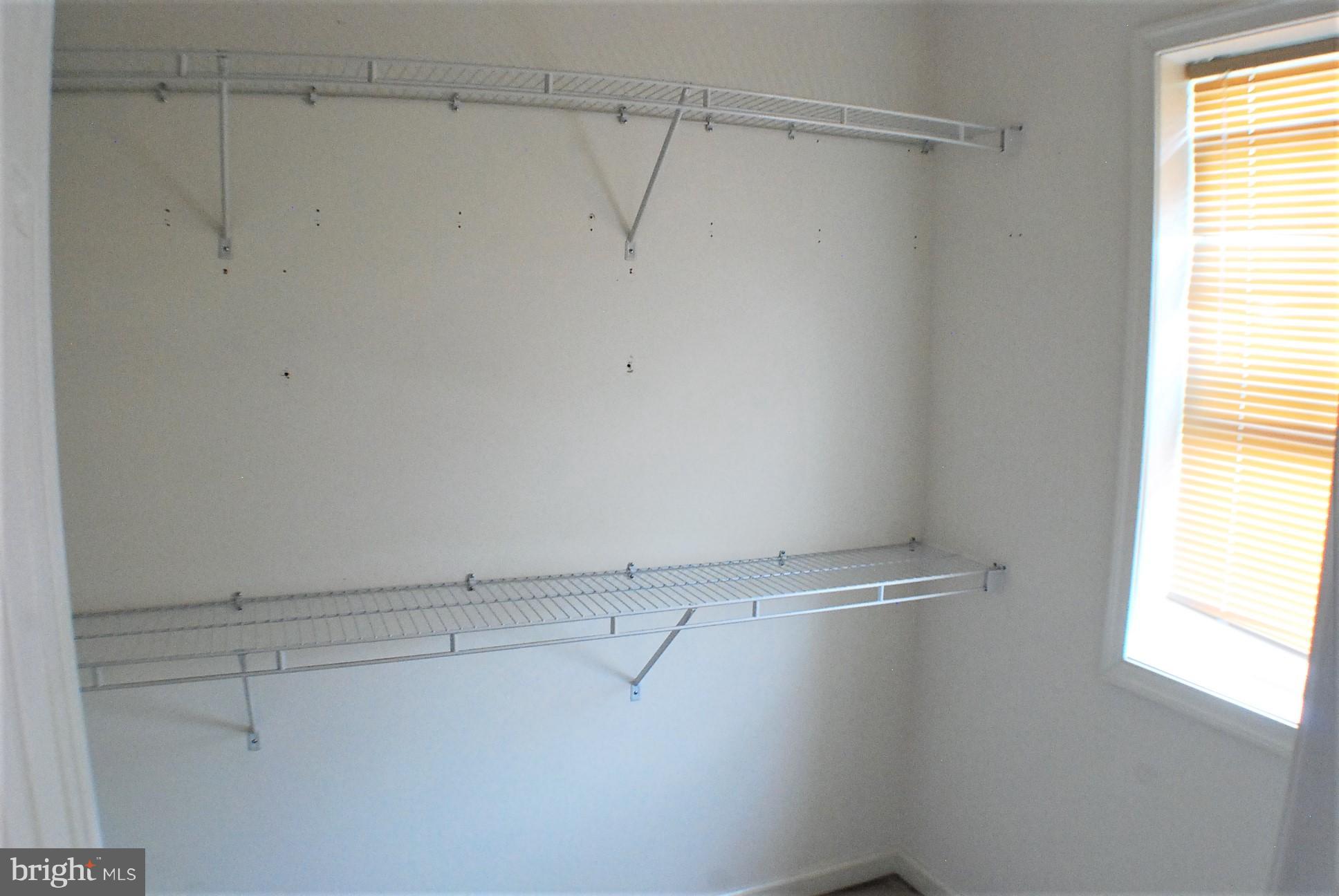 RIDGEFIELD - Residential