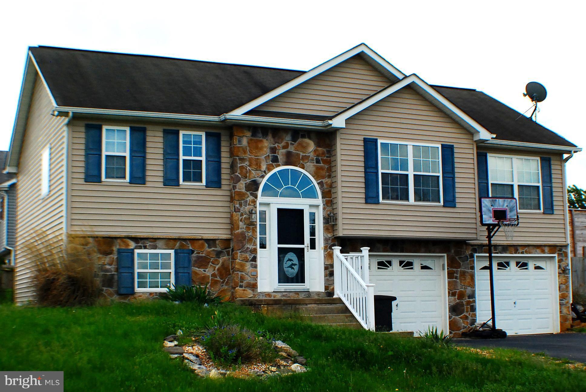 RIDGEFIELD - Residential